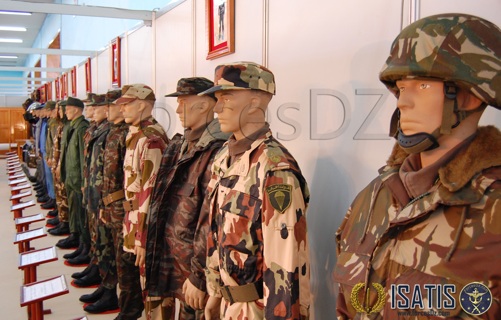معرض الجيش الوطني الشعبي +الصناعة العسكرية الجزائرية -متجدد - صفحة 7 635895ZZU