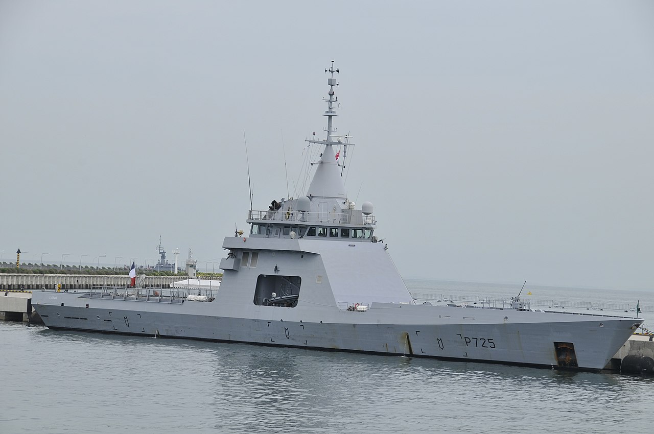 1280px-French_Navy_Offshore_Patrol_Ship_P725_Adroit.jpg