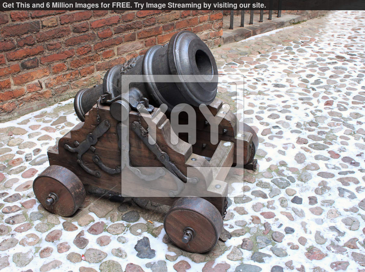 old-cannon-15982c.jpg
