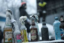 220px-Molotov_cocktails_prepared_in_advance_by_protesters._Euromaidan_Protests.jpg