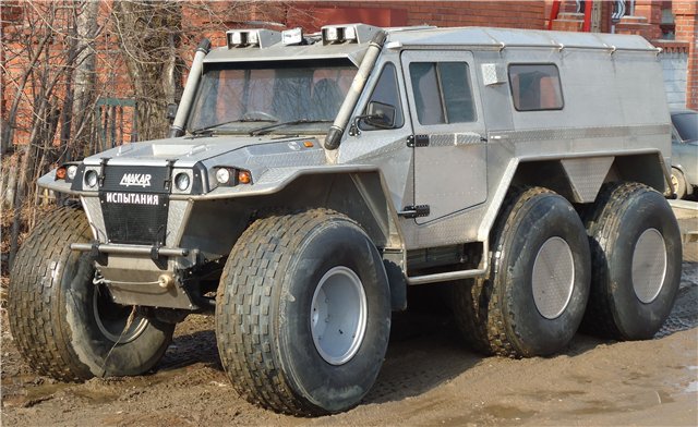 russian-all-terrain-monster-makes-dan-bilzerians-brabus-g63-amg-6x6-pale-video_2.jpg