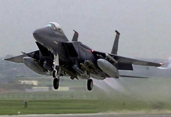 AIR_F-15E_Strike_Eagle_Takeoff_lg.jpg
