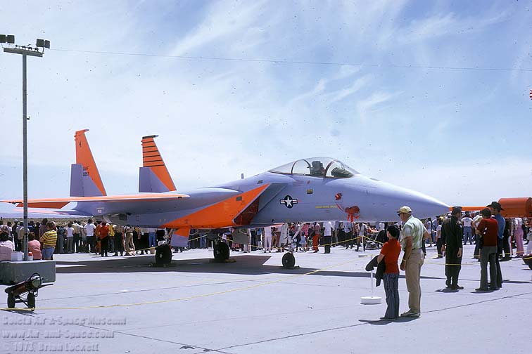 73067%20F-15A-2%2071-0283%20right%20front%20l.jpg