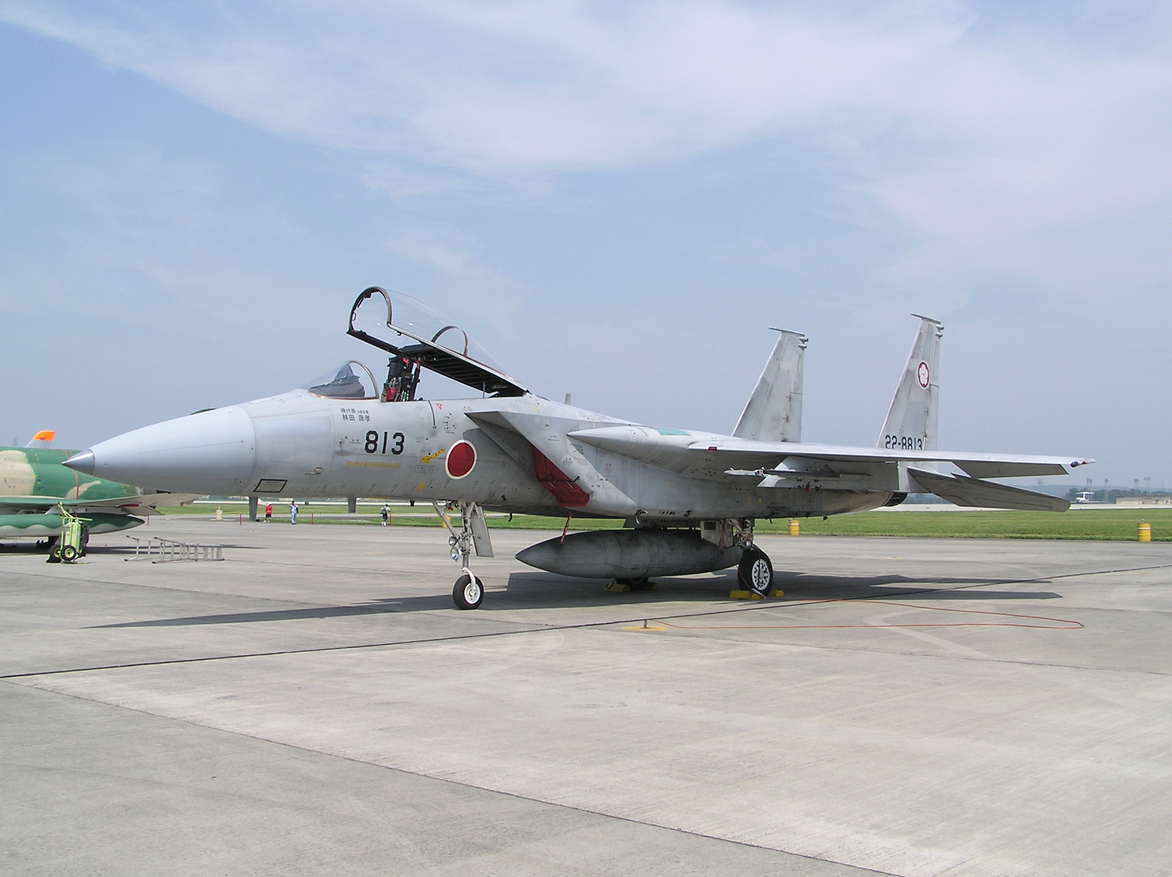 F-15_1_Yokota_Tokyo.jpg