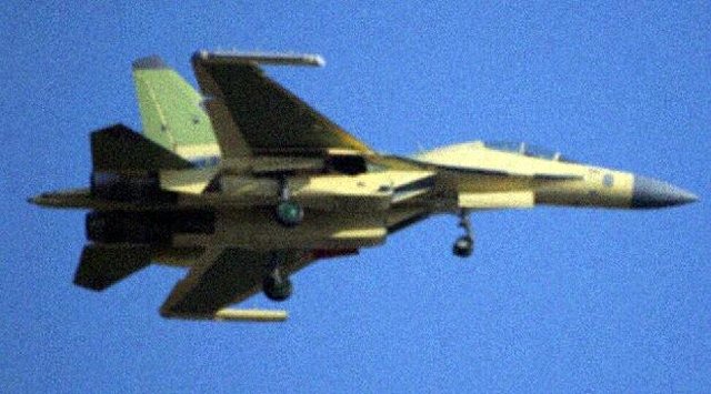 China_new_electronic_warfare_variant_of_the_J_16_fighter_reportedly_made_its_maiden_flight_640_001.jpg