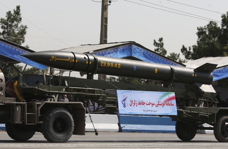 0Military+vehicles+carrying+Fateh+110+missiles+Zelzal+Sam-6+Iranian+Zoobin+fart+bomb+%2528L%2529+and+Sagheb+Shahab+2+Sejil+surface-to-surface+missile.jpg