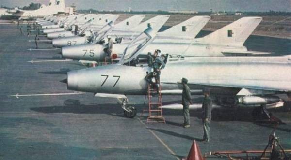Mig-21-Alg_rie-Guerre-kippour-1973.jpg