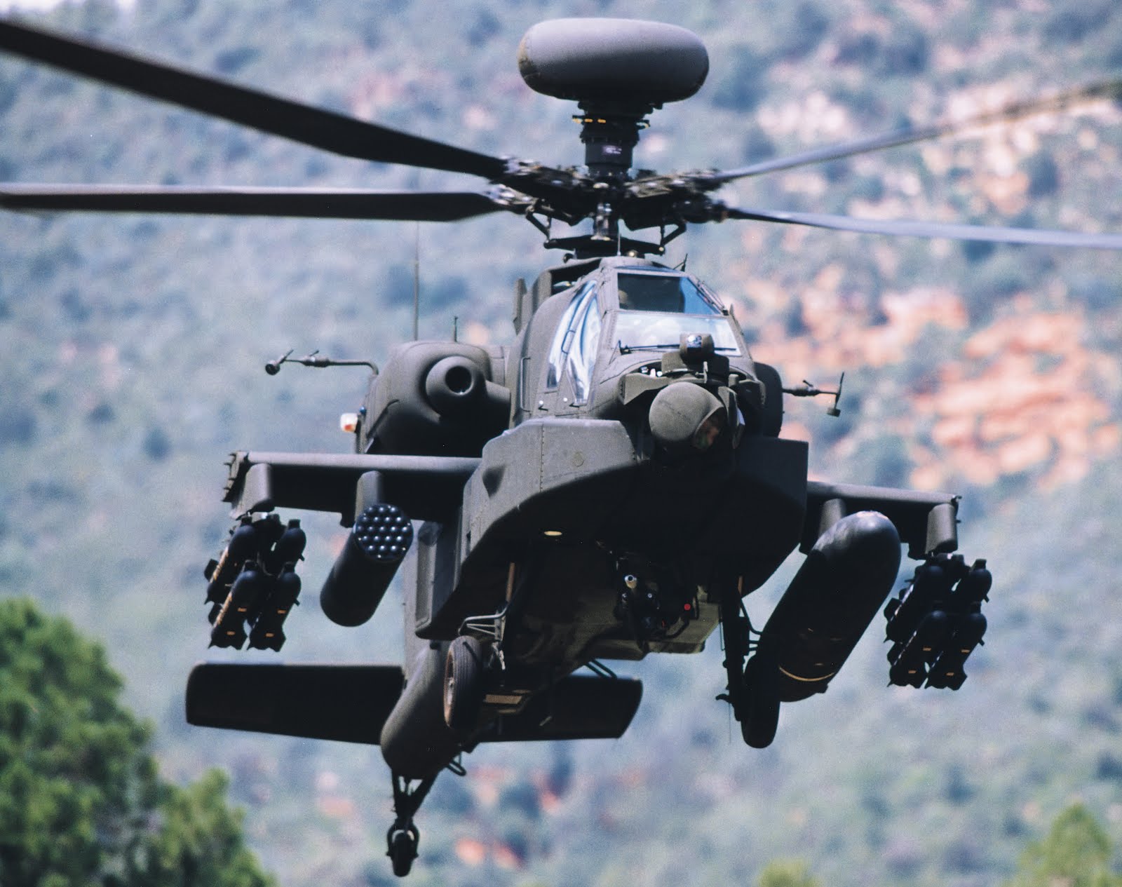 AH-64D%2BApache%2BLongbow%2BMulti-mission%2BHelicopter2.jpg