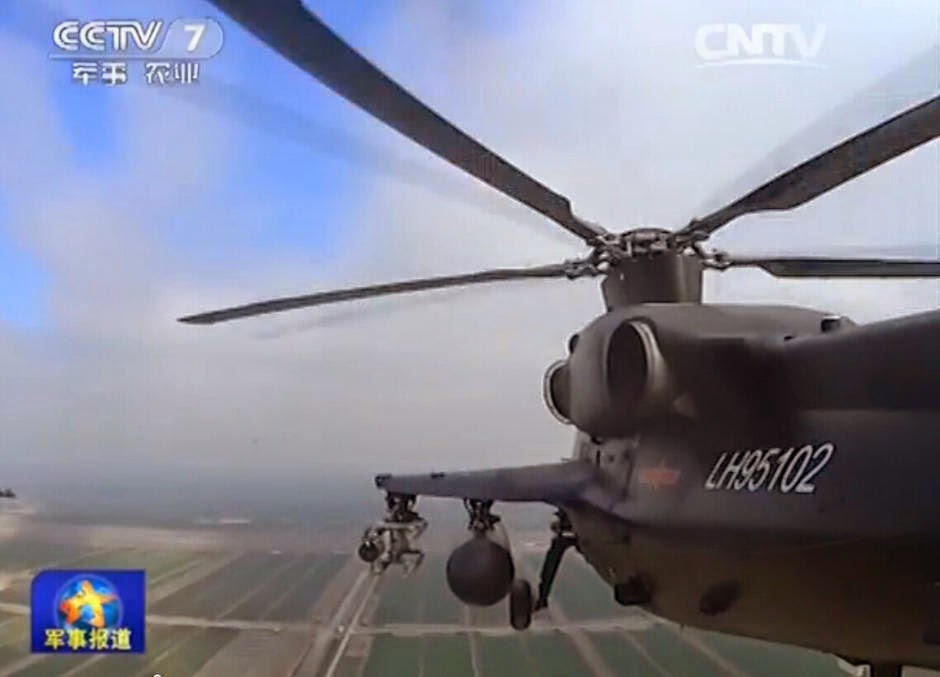 Chinese%2BPLAAF%2BWZ-10%2Bhelicopter%2Bdestroys%2Bair%2Blaunched%2Bdrone%2B2.jpg