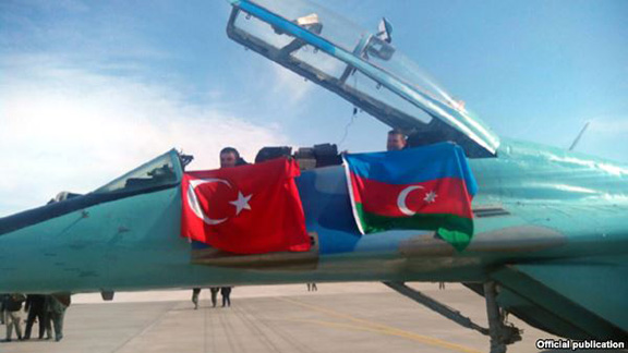 Turkey-Azerbaijan-jet.jpg