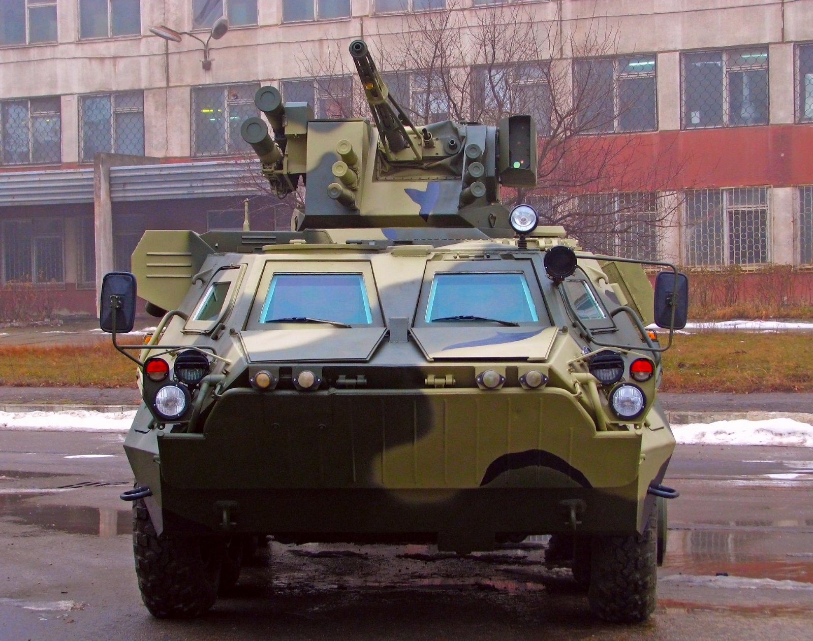BTR-4_with_Parus.JPG
