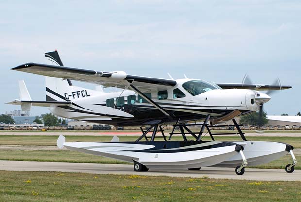 C-FFCL-Private-Cessna-208-Caravan_PlanespottersNet_284832.jpg