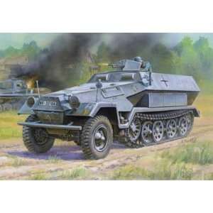 105756636_-wehrmacht-german-nazi-military-armored-vehicle-track-.jpg
