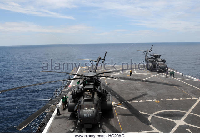 sailors-prepare-for-flight-operations-with-helicopter-mine-countermeasures-hg20ac.jpg