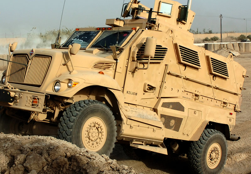 LAND_MRAP_MaxxPro_CAT-I_Camp_Liberty_Iraq_lg.jpg