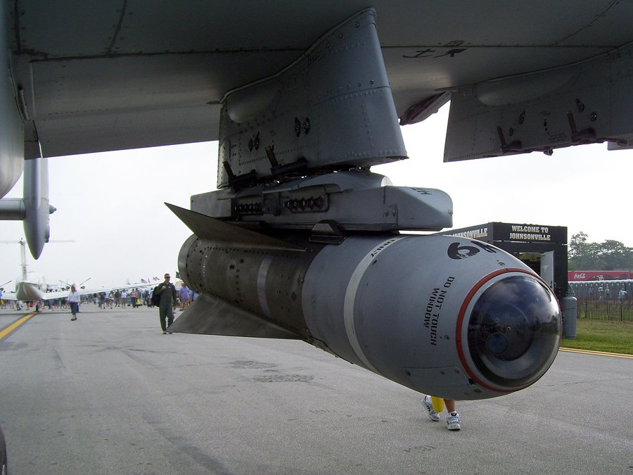 this-agm-65-maverick-air-to-ground-missile-weighs-up-to-670-lbs-and-can-wipe-out-a-tank-in-a-single-shot.jpg