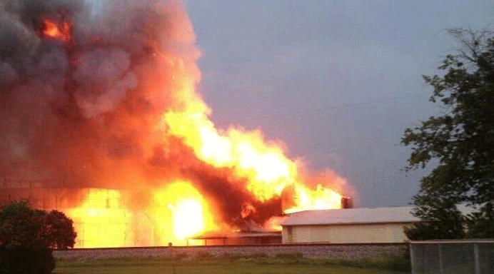 explosion-in-texas1.gif