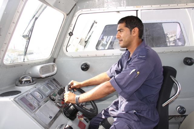 oman-police-coast-guard-ullman-patrol-seat-08.jpg