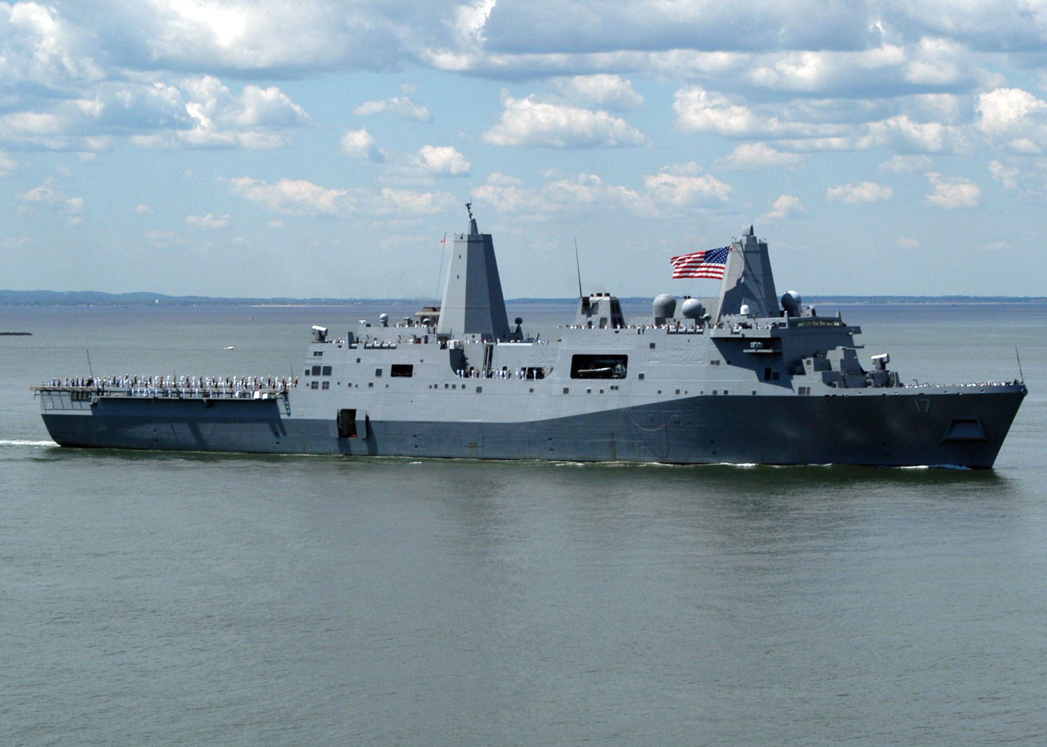 USS_San_Antonio_(LPD-17).jpg