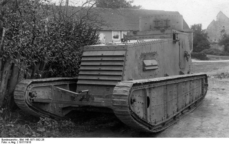 Bundesarchiv_Bild_146-1971-092-26%2C_Leichter_Kampfpanzer.jpg