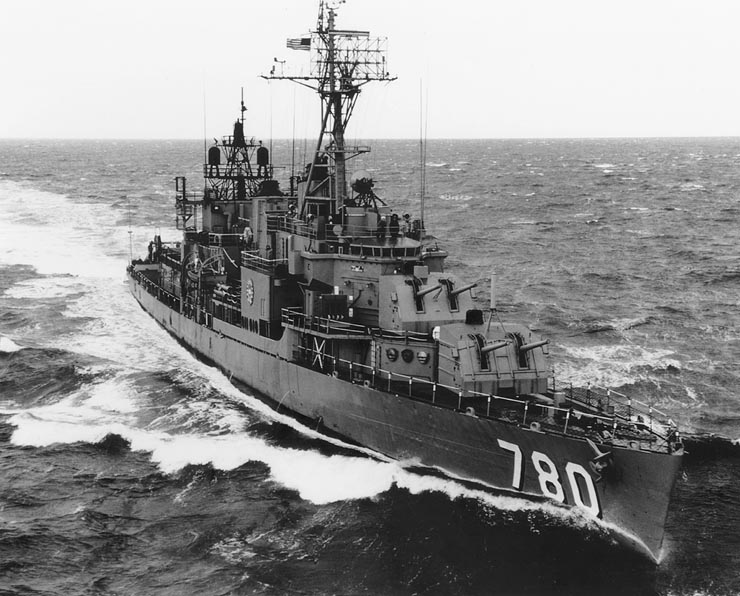 USS_Stormes_%28DD-780%29.jpg