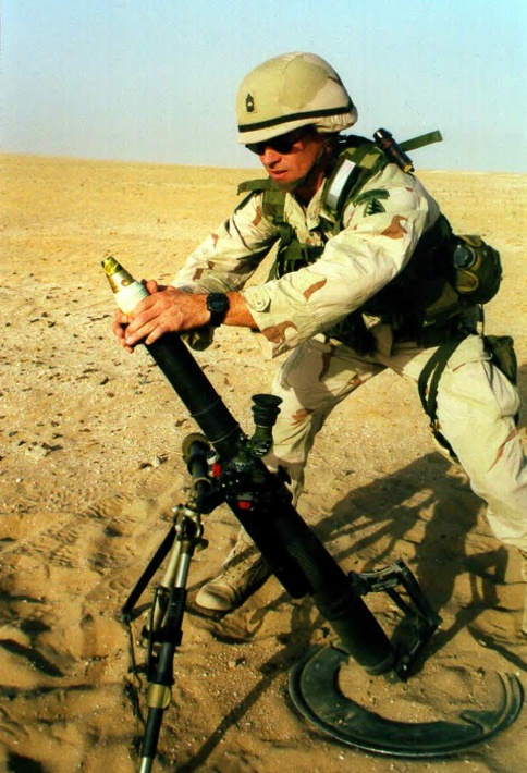 Soldier_firing_M224_60mm_mortar.jpg