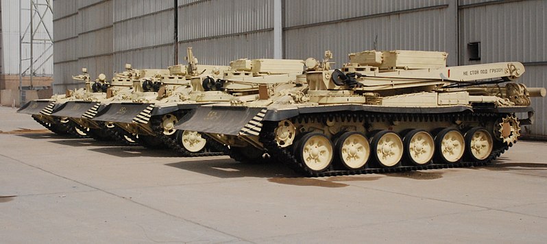 800px-Iraqi_Armoured_recovery_vehicles.JPG