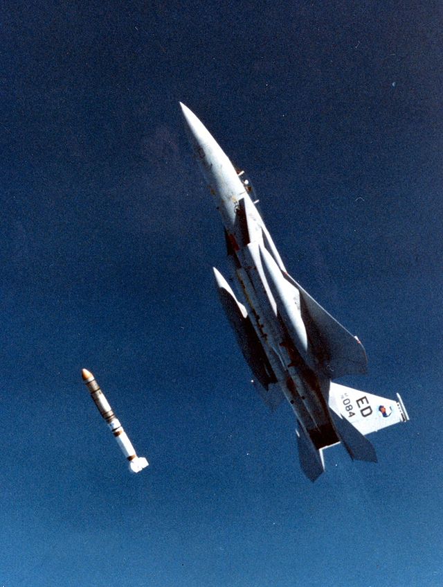 640px-ASAT_missile_launch.jpg