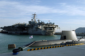 300px-USS_Nimitz_(CVN_68)_&_ROKS_Son_Won-il_(SS_072)_in_Busan,_ROK.jpg