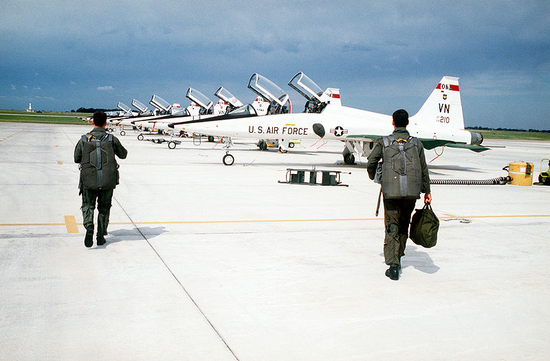 800px-T-38As_Vance_AFB_1997.jpeg