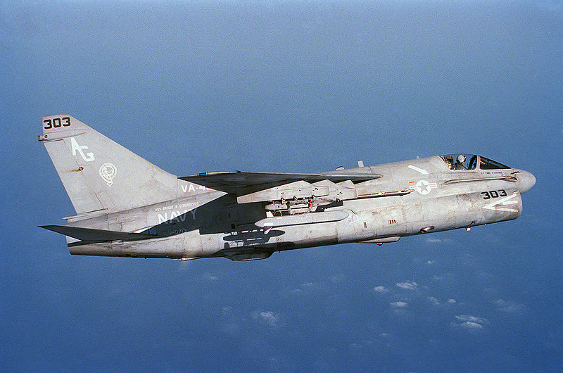 800px-A-7E_Corsair_II.JPEG