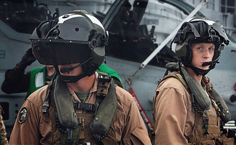 800px-AH-1Z_pilots_with_helmet_mounted_displays.jpg