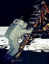 170px-Apollo11-Aldrin-Ausstieg.jpg