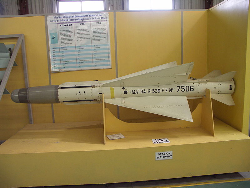 800px-Matra_R530_missile-001.jpg