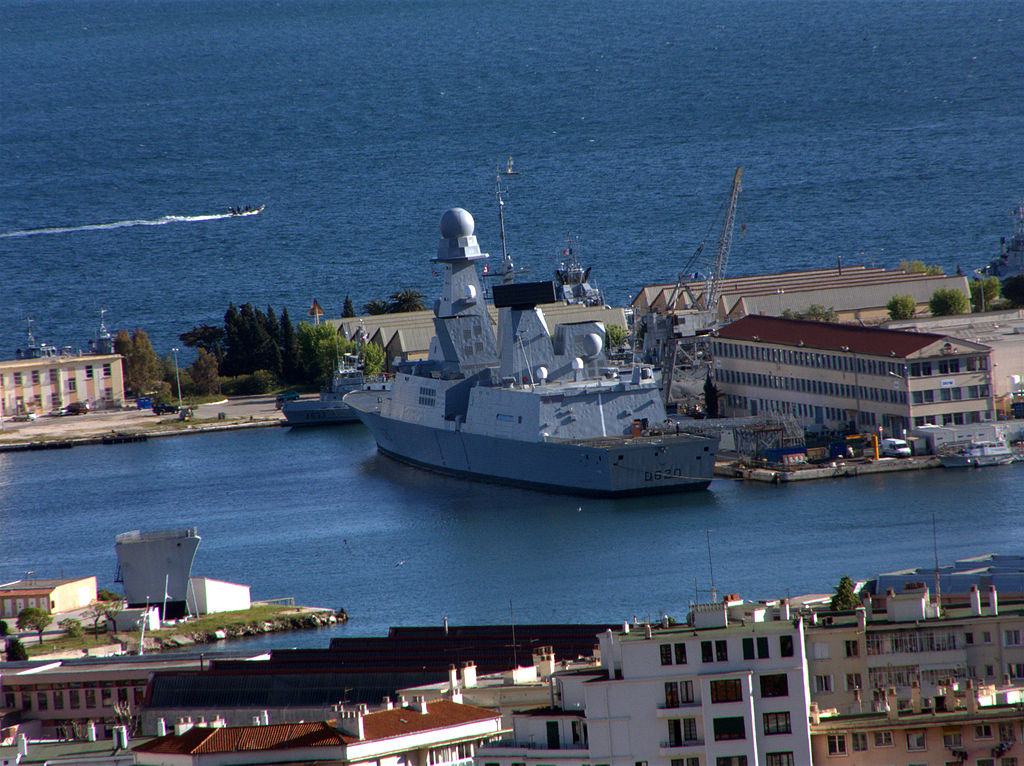 1024px-Forbin_Frigate_01_at_the_Toulon_harbour.jpg