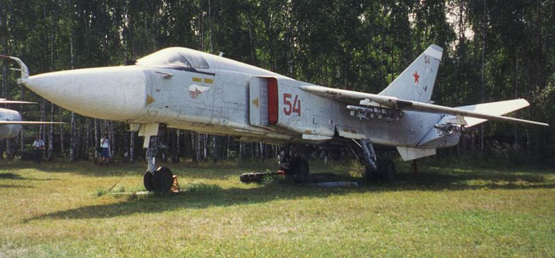 800px-Su-24.jpg