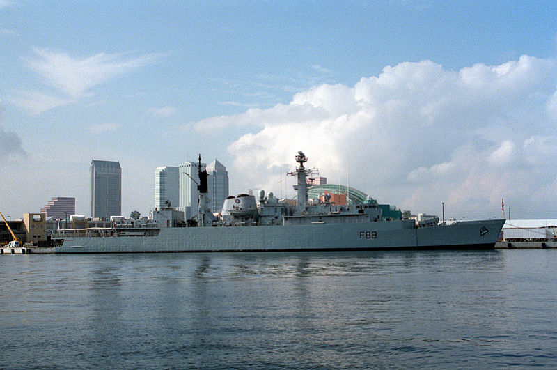 800px-HMS_Broadword_F88_Tampa_Bay_1994.jpeg