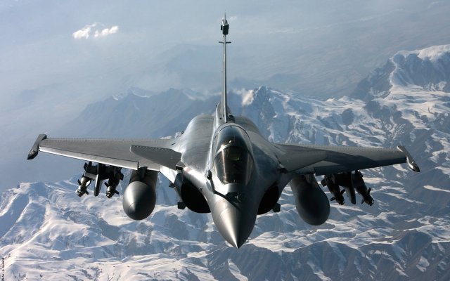 India_and_France_could_officially_sign_agreement_for_36_Rafale_fighter_aircraft_next_week_640_001.jpg
