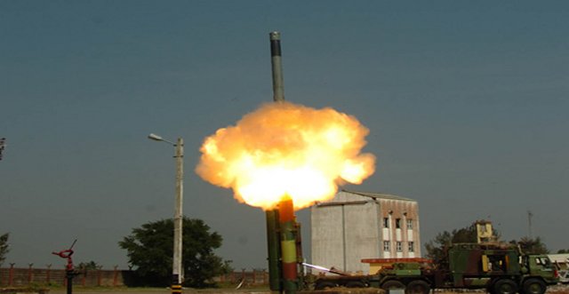 India_successfully_test_fires_Brahmos_Extended_Range_missile_640_001.jpg