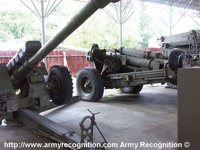 M46_130mm_Czech_Republic_ArmyRecognition_01.JPG
