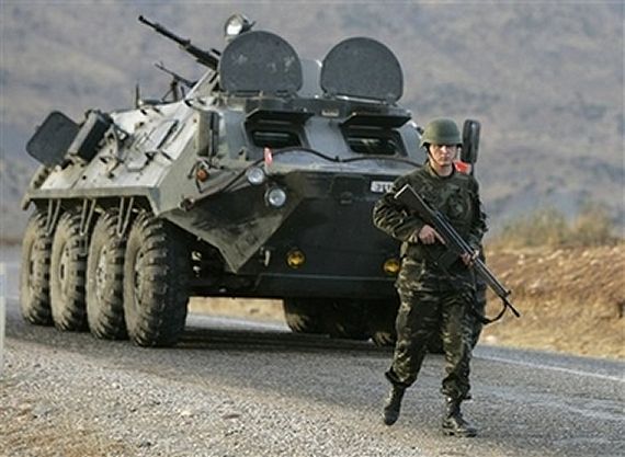BTR-60_Turkish_army_news_26102007_003.jpg