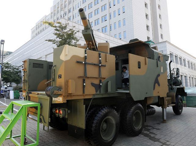 truck_mounted_105mm_self-propelled_howitzer_Samsung_Techwin_South-Korea_Korean_defence_industry_001.jpg