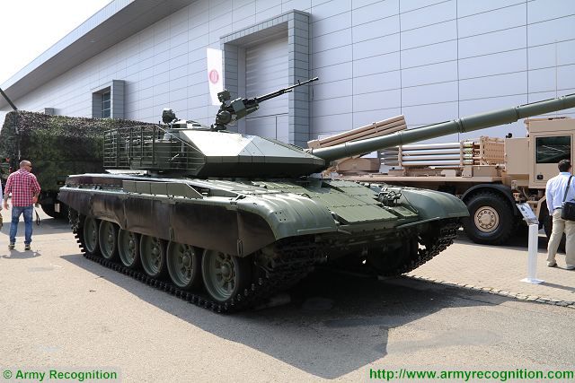 Excalibur_T-72_Scarab_new_modernization_project_of_Soviet-made_T-72_main_battle_tank_at_IDET_2017_640_001.jpg