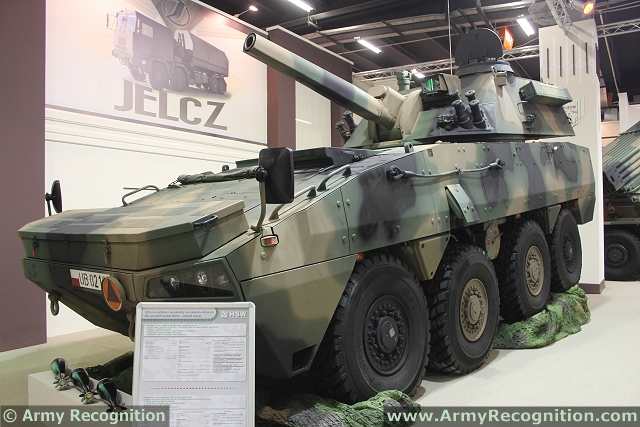 Rak_Rosomak_8x8_120mm_self-propelled_mortar_carrier_Poland_Polish_Army_WZM_defense_industry_640_001.jpg