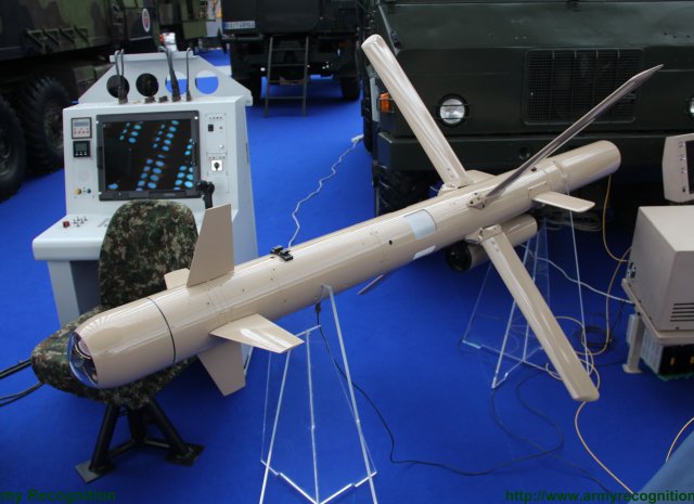 PARTNER_2015_EDePro_presents_the_new_ALAS_C_coastal_defense_missile_system_640_001.jpg