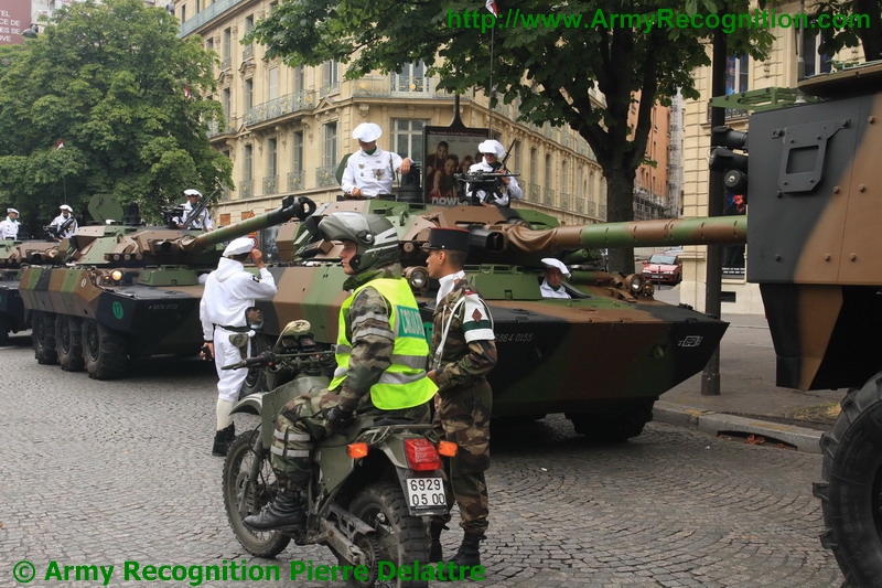 4RCh_AMX-10RCR_bastille_day_military_parade_French_army_14_July_2012_France_Paris.JPG