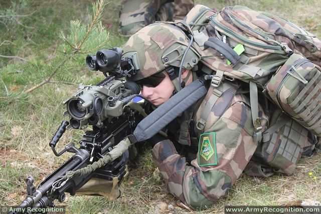 FELIN_SAGEM_future_infantry_soldier_system_Fantassins_Equipements_LIaison_Integres_France_French_army_017.jpg