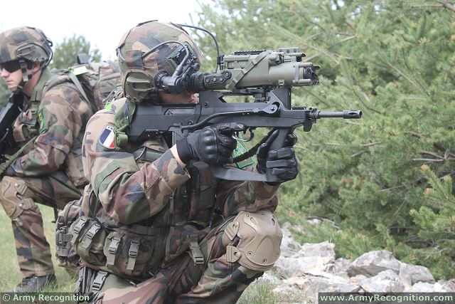 FELIN_SAGEM_future_infantry_soldier_system_Fantassins_Equipements_LIaison_Integres_France_French_army_018.jpg