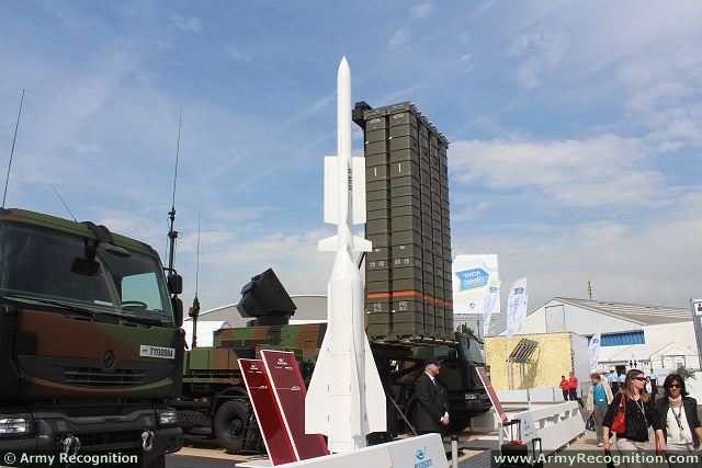 SAMP-T_Mamba_surface-to-air_defense_missile_system_France_French_army_002.jpg