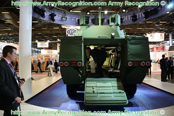 Piranha_5_wheeled_armoured_combat_vehicle_General_Dynamics_European_Land_Systems_Eurosatory_2010_004.jpg